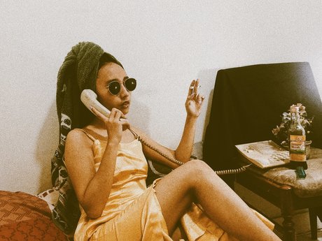 naomi thunder ポルノスター アート 写真