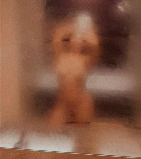 Nanis R Burgos 美しいスター 写真