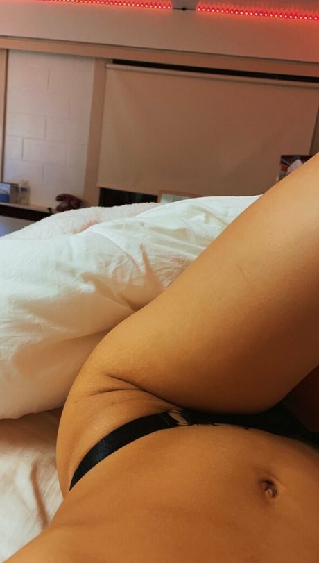 carlycarter かわいいスター 画像