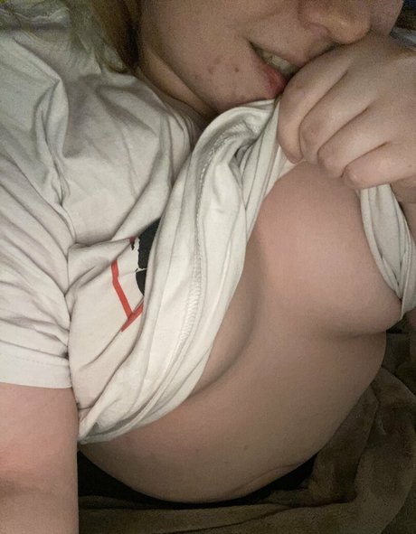 OnlyFansについて話す ポルノグラフィック 画像