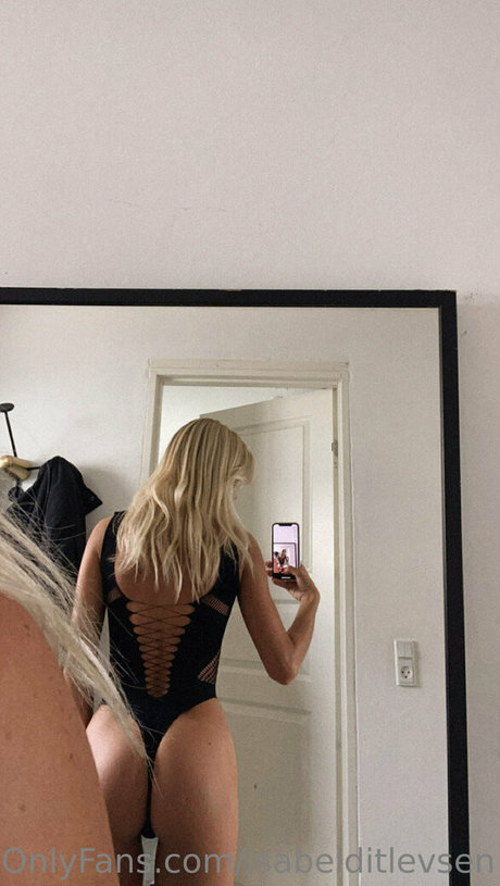 isabelditlevsen 限定スター 写真