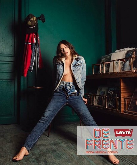 コスプレ フェムボーイ オンリーファンズ 無料ヌード 写真