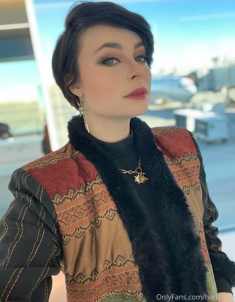 ティーンシーメールOnlyFans xxx 写真