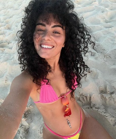 アナルパウグオンリーファンズ ポルノ 画像