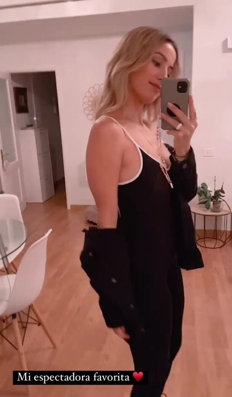 Catha23 エロティックなスター ギャラリー