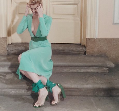 Adriana Abenia ポルノスター ギャラリー