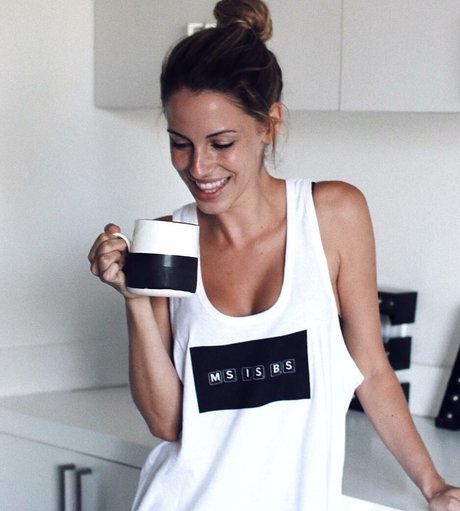 レズビアン ストラップオン OnlyFans ヌード 写真