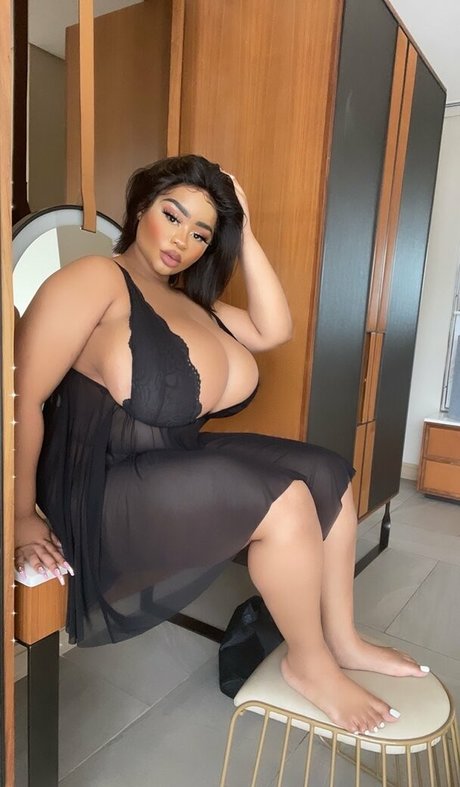 Kim Tiddies トップスター 写真