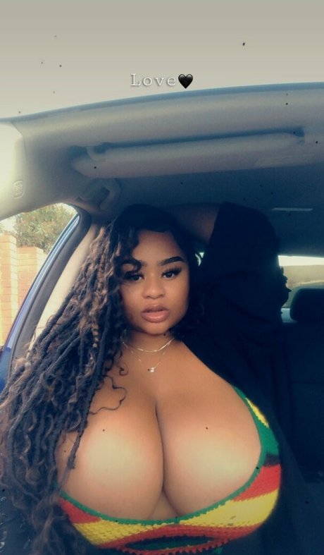 Kim Tiddies 美しいモデル 写真