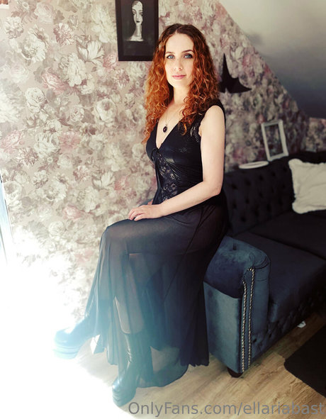 ellariabast 完璧なスター 写真