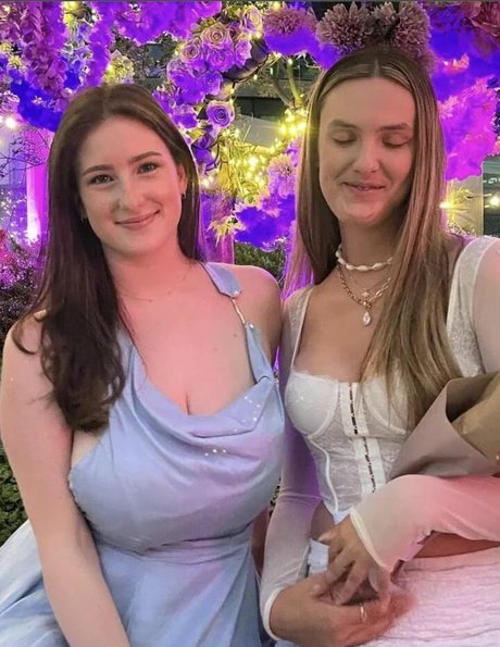 Josie L スター 写真