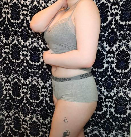 lunar ashe ホットモデル 画像