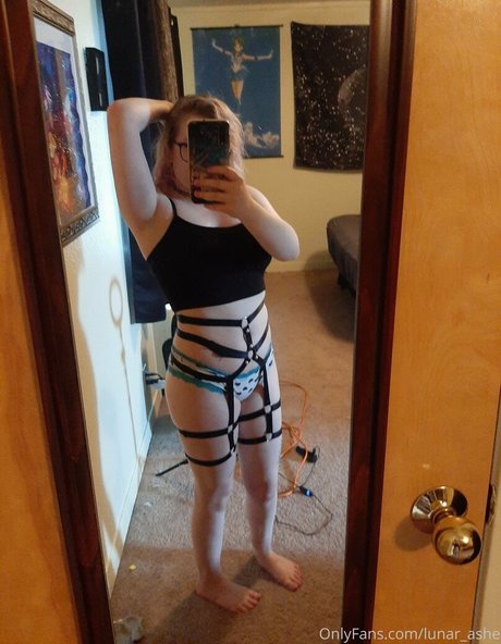 lunar ashe セクシー女優 写真