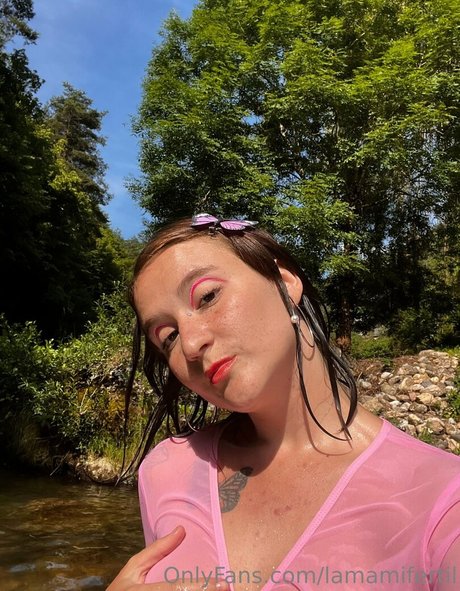 lamamifertil ホットなモデル 写真