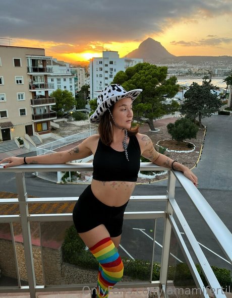 lamamifertil 最高のモデル 画像