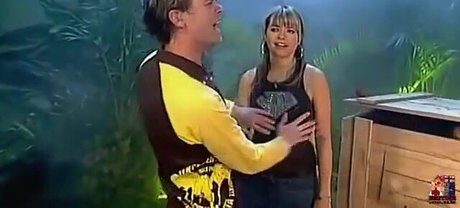 Holly Willoughby ホットなモデル 写真