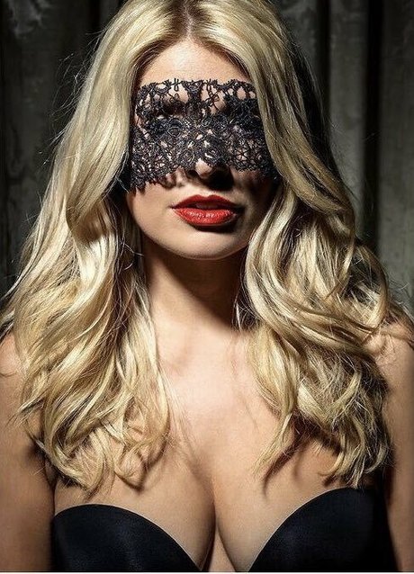 Holly Willoughby ヌードスター 画像