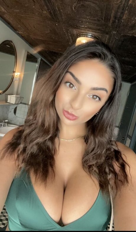 ハンズオンリーファン 無料ポルノ 写真