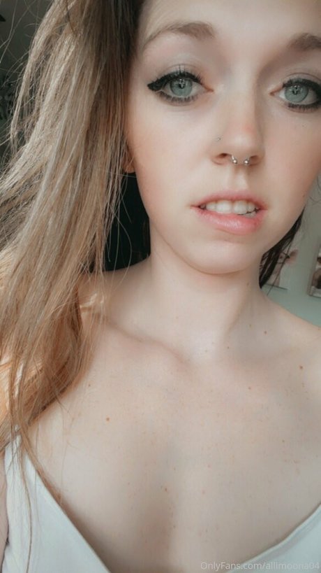 allimoona04 ポルノスター HD 写真