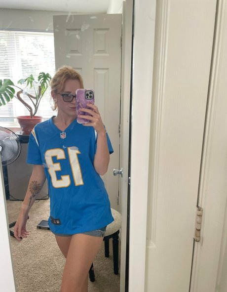 美しい足 OnlyFans セクシーヌード ギャラリー