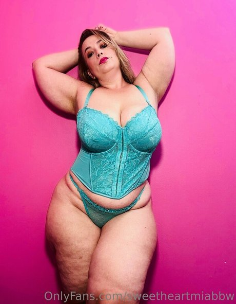 アマチュアペッギングOnlyFans エロチック 画像