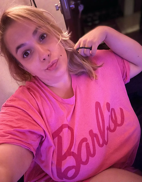 エモオンリーファン 裸 アーカイブ