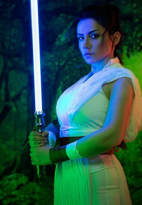 EzySummers Cosplay ヌードモデル ギャラリー