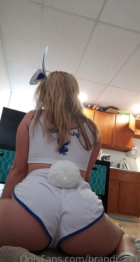 brandi 111 裸のモデル 写真