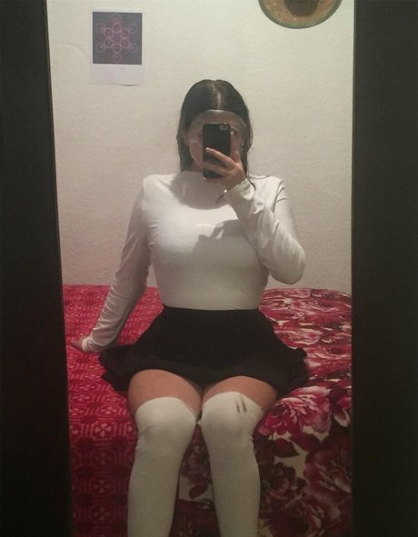 sar eliii セクシーなスター 画像