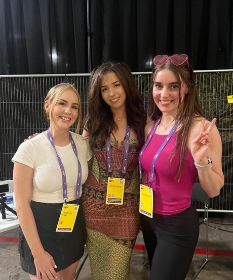 ティーンのおっぱいOnlyFans ホットポルノ ギャラリー