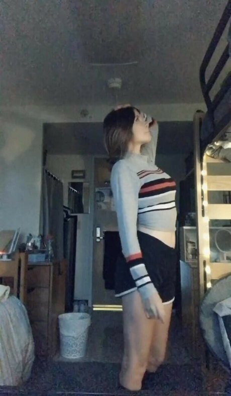 ブロンドオンリーファン アートポルノ 画像