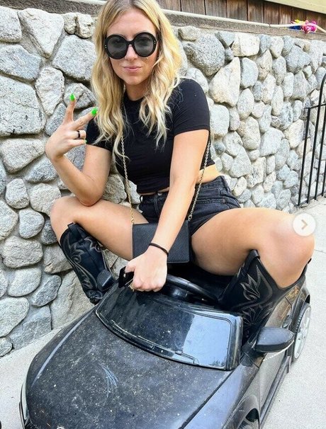 Annie Lederman 限定モデル 写真