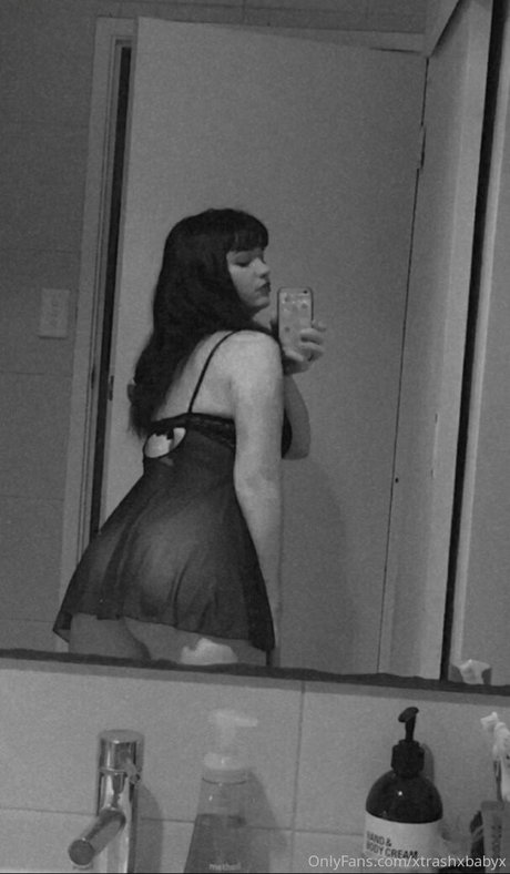 xtrashxbabyx 完璧な女優 写真