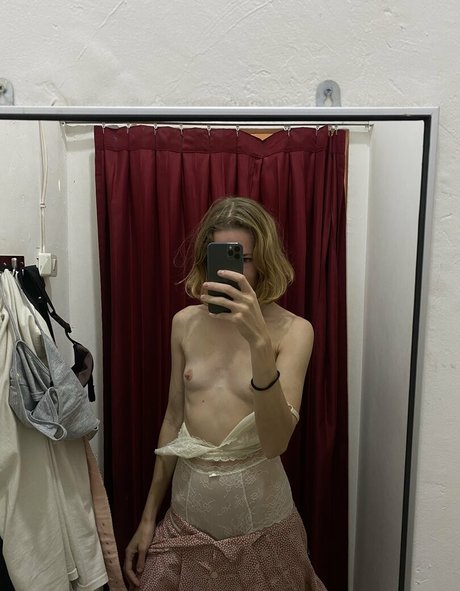 ivi ivinskaya 無料女優 写真