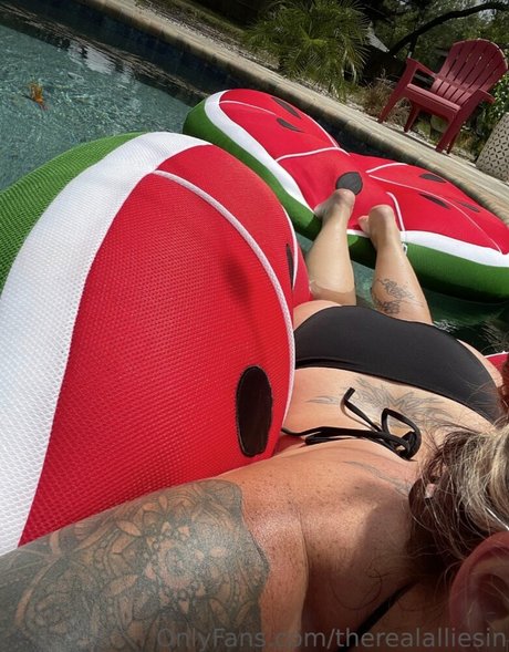 そばかすOnlyFans パーフェクト 画像