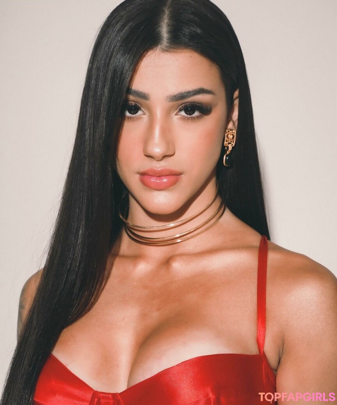 Bia Miranda 無料女優 写真