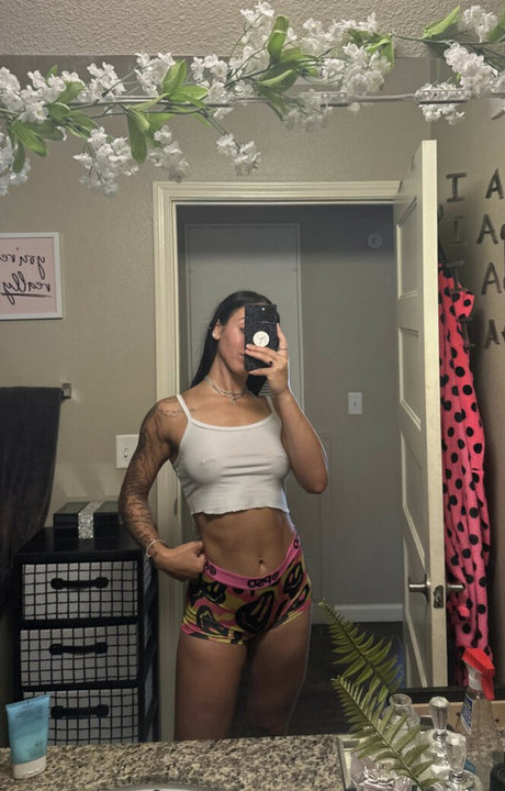 Tori Ortiz 完璧なモデル ギャラリー