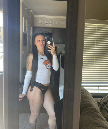 Tori Ortiz 最高のスター 写真