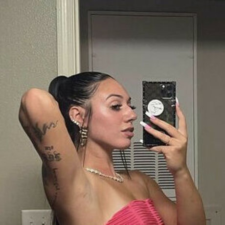 Tori Ortiz xxxポルノスター 写真