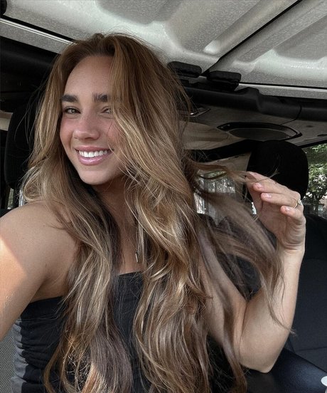 Kylie Holbeck 完璧なスター 写真