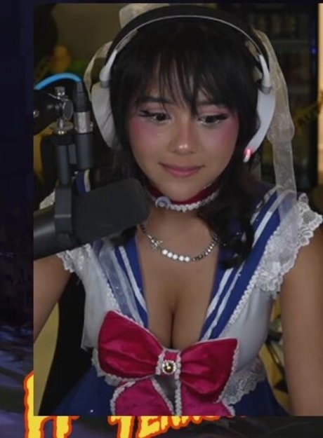 Neeko エロティックなスター 写真