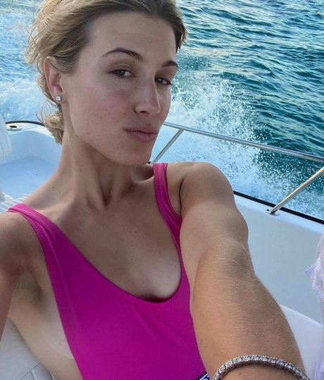 Eugenie Genie Bouchard ポルノスター ギャラリー