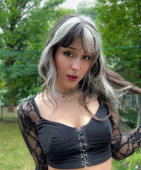 アジア人寝取られOnlyFans セクシーヌード 写真