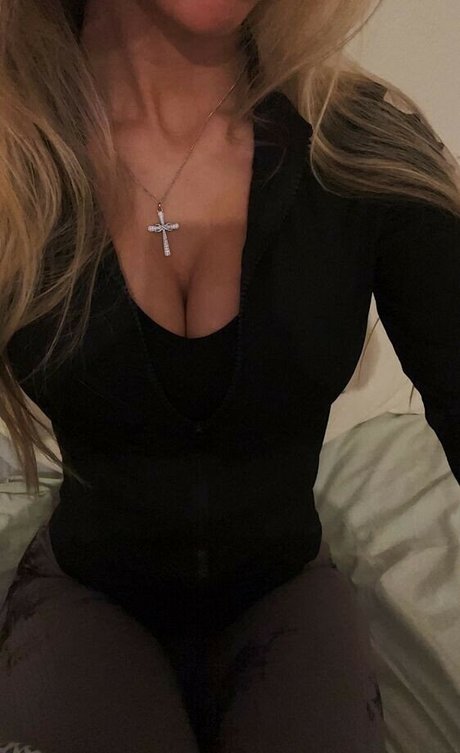 ニューハーフ巨乳OnlyFans パーフェクト 画像