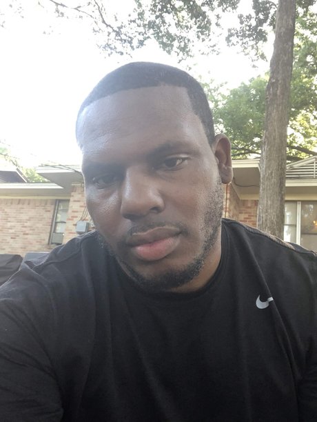 Grind24 7 365 裸のモデル 画像