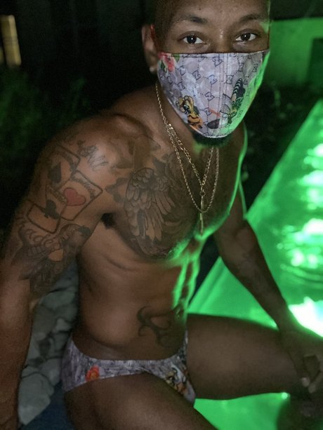 Nutmilkxxx ポルノスター 画像