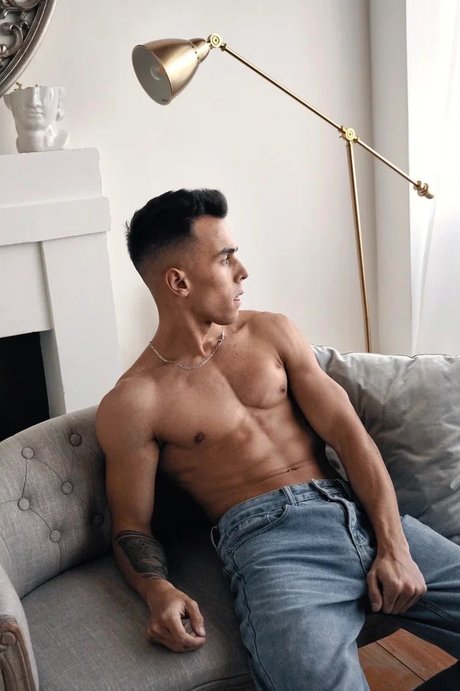 NikoLis 完璧なスター ギャラリー