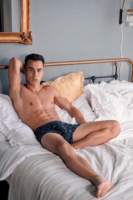 NikoLis ヌードモデル 写真