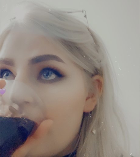 Mania xxxポルノスター 写真