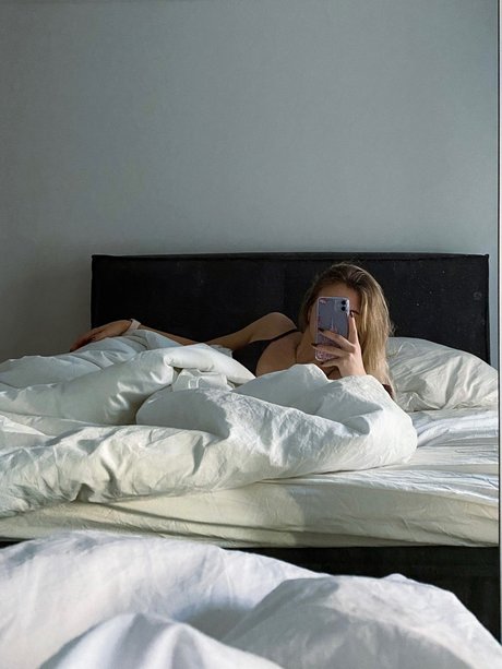 ur boo トップポルノスター 写真